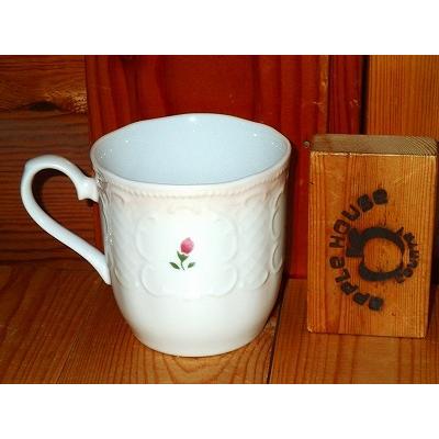 マニー福袋B 木製収納BOXとマニーローズマグプレート食器とティンアルメット缶 マニー福袋B 木製収納BOXとマニーローズマグプレート食器と