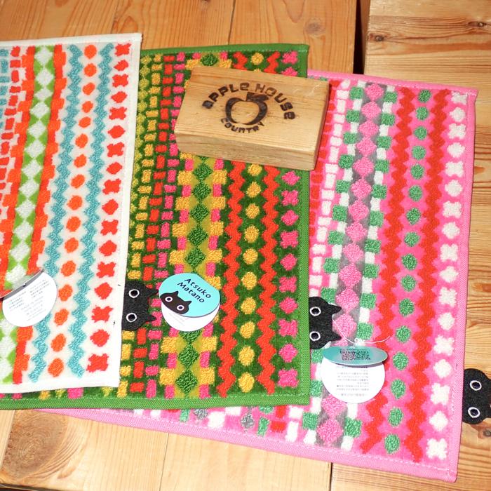 Atsuko Matano（アツコマタノ） 俣野温子 モザイク タオルハンカチ