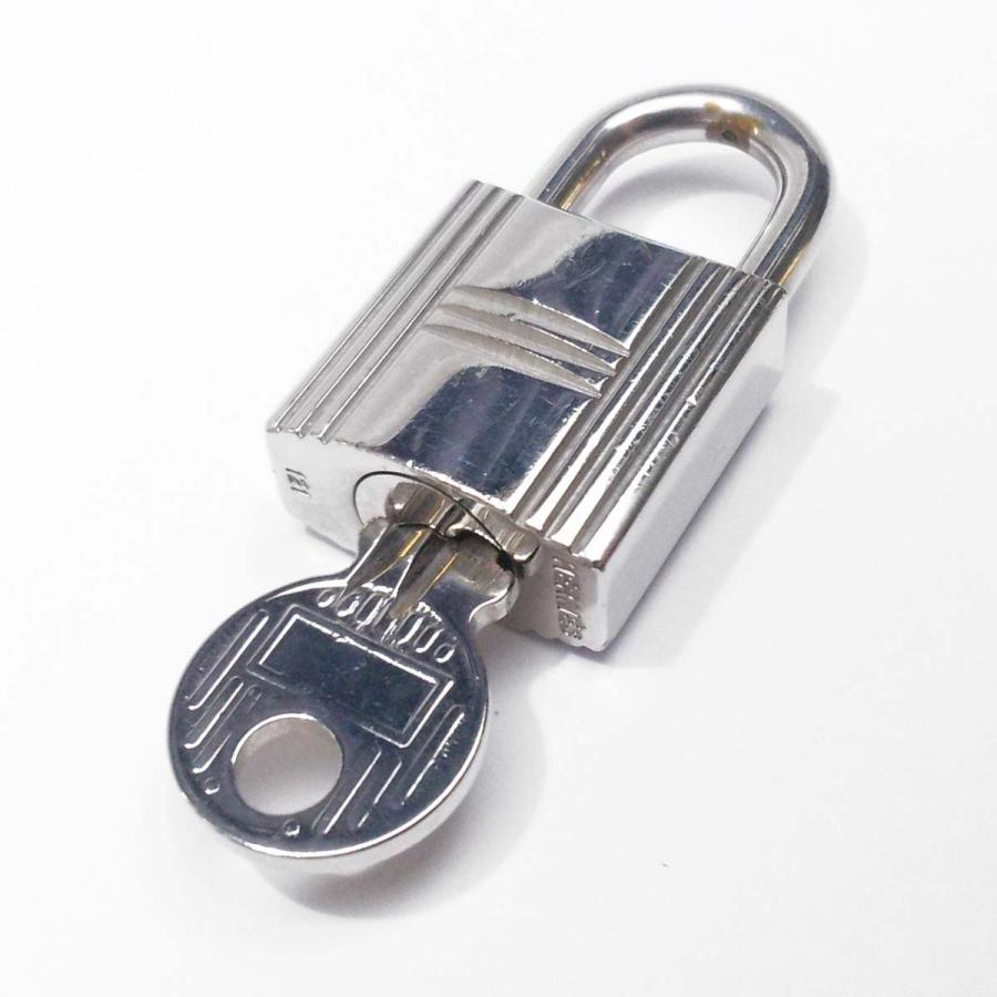 HERMES 【美品】エルメス カデナ 鍵121番 南京錠 バーキンケリー HERMES 【美品】エルメス カデナ 鍵121番 南京錠 バーキンケリー