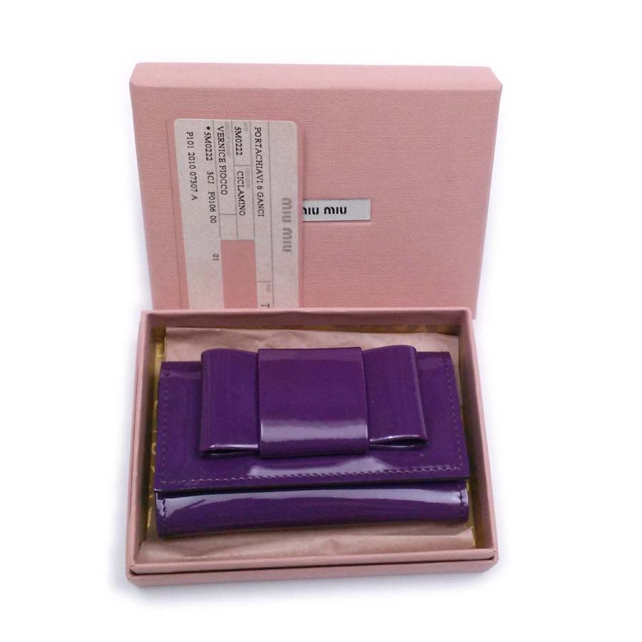 MIU MIU　キーケース　六連　新品未使用　箱付き miu miu（ミュウミュウ） 【未使用-新品同様】MIUMIU 6連キーケース