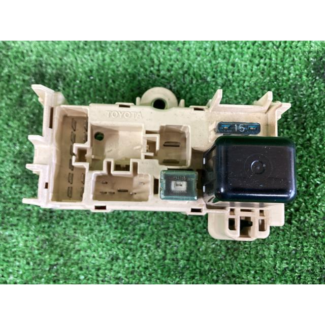 カローラレビン E-AE111 ヒューズボックス 205 82671-12140