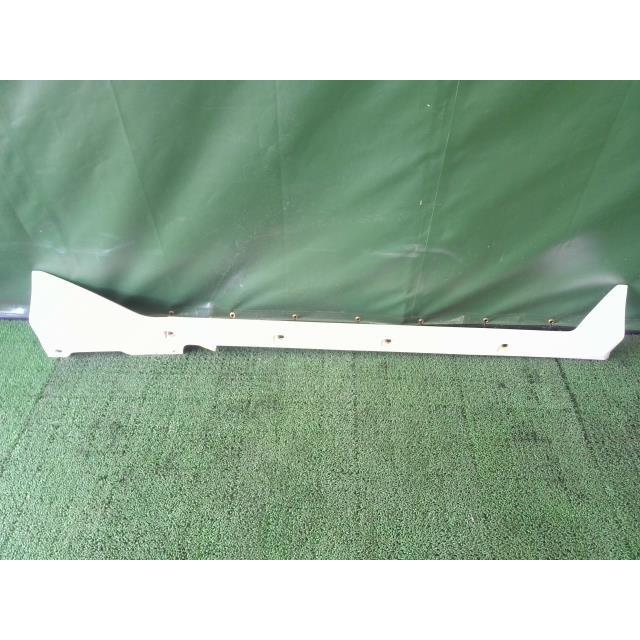 カローラレビン E-AE92 右サイドステップ 040 76901-12020-08