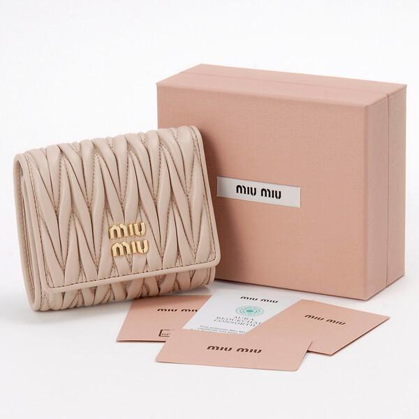 miu MIU ミュウミュウ 三つ折り財布 ピンク 5MH033 2FPP F0236 miu MIU ミュウミュウ 三つ折り財布 ピンク 5MH033 2FPP F0236