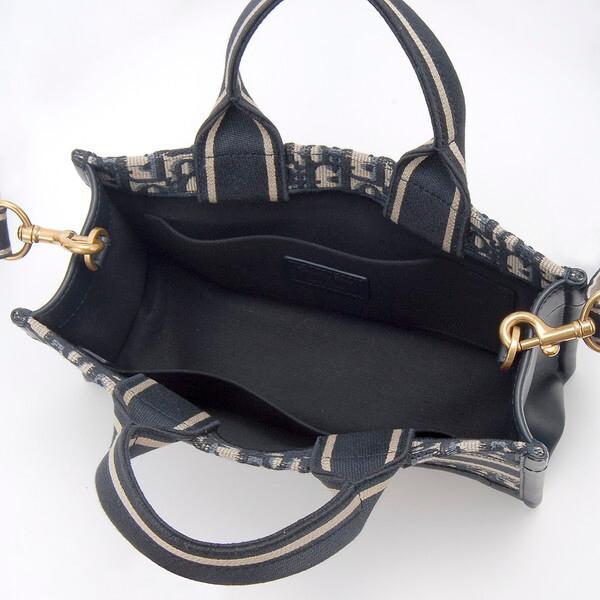 Christian Dior ディオール ハンドバッグ ネイビー M1326CZBB Christian Dior ディオール ハンドバッグ ネイビー M1326CZBB