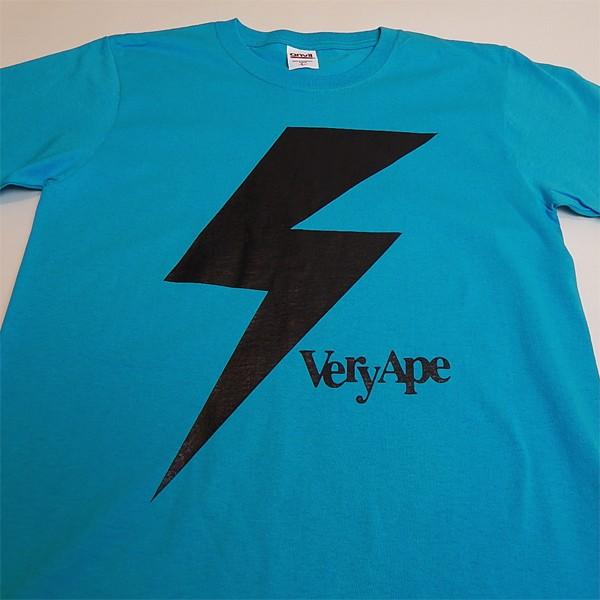 Very Ape（ヴェリーエイプ）：「カミナリBOY」Tシャツ/カリビアンブルー/メンズ＆レディース（キッズ）【ファッション バンド Tシャツ】 | anvil | 01