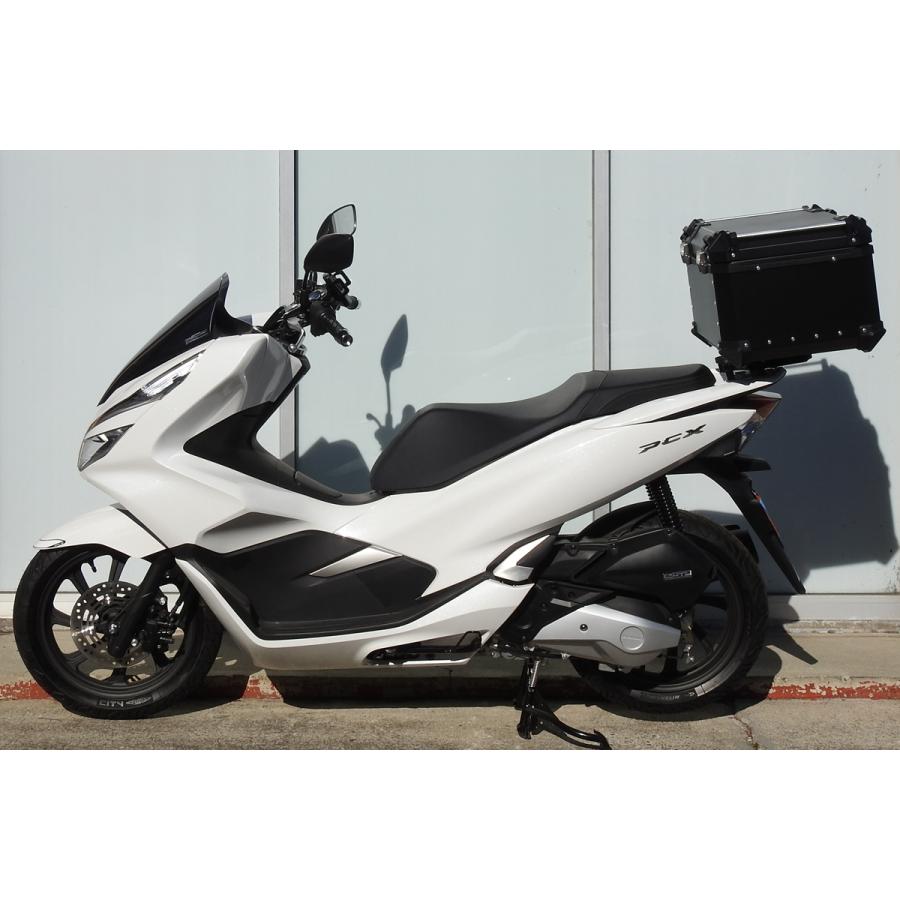 未使用中古美品 リアボックス 55L バイクリアボックス アルミ製　シルバー 楽天市場】バイク用リアボックス 大容量 55L アルミ 取付ベース付 鍵2