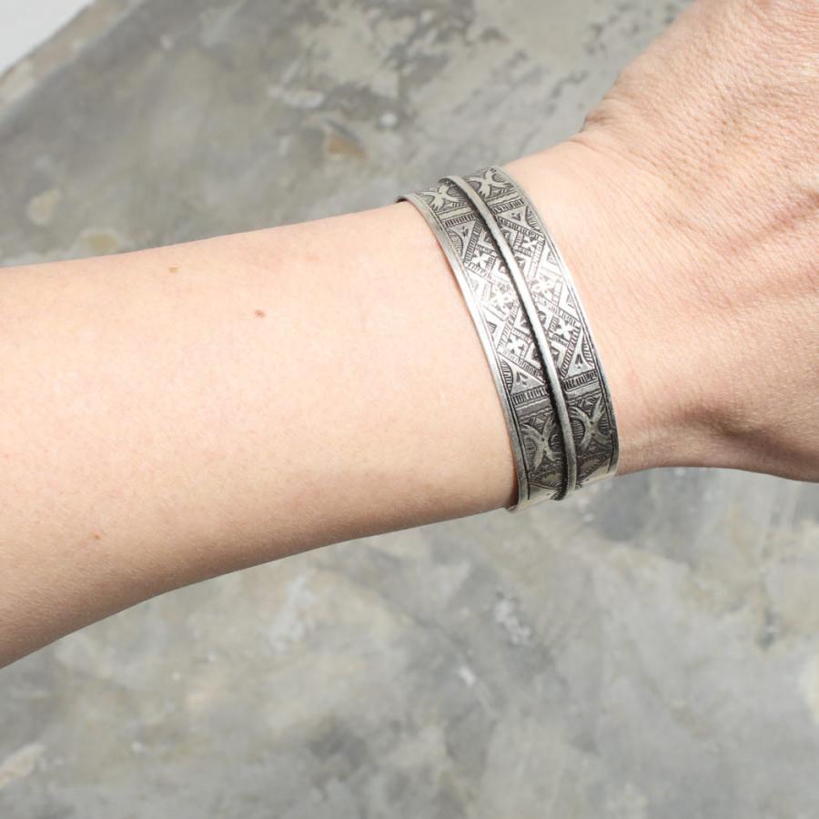 トゥアレグ　シルバーバングル　メンズ　レディース（モロッコ） TOUAREG SILVER JEWELRY トゥアレグ シルバー ジュエリー シルバー