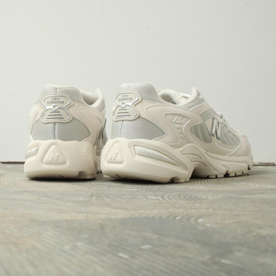 【新品】new balance ML725AL ホワイトスニーカー New Balance（ニューバランス） ML725AL スニーカー ホワイト×グレー