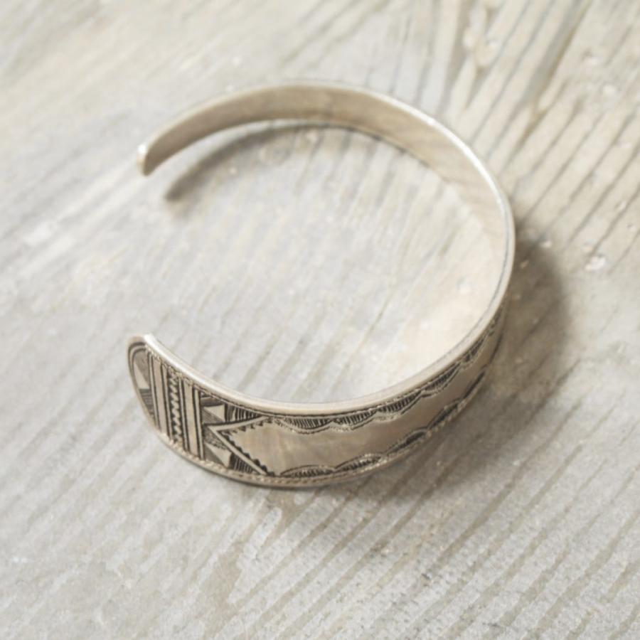 TOUAREG SILVER JEWELRY トゥアレグ シルバー ジュエリー POURE SILVER BANGLE アシンメトリー シルバーバングル シルバーの画像