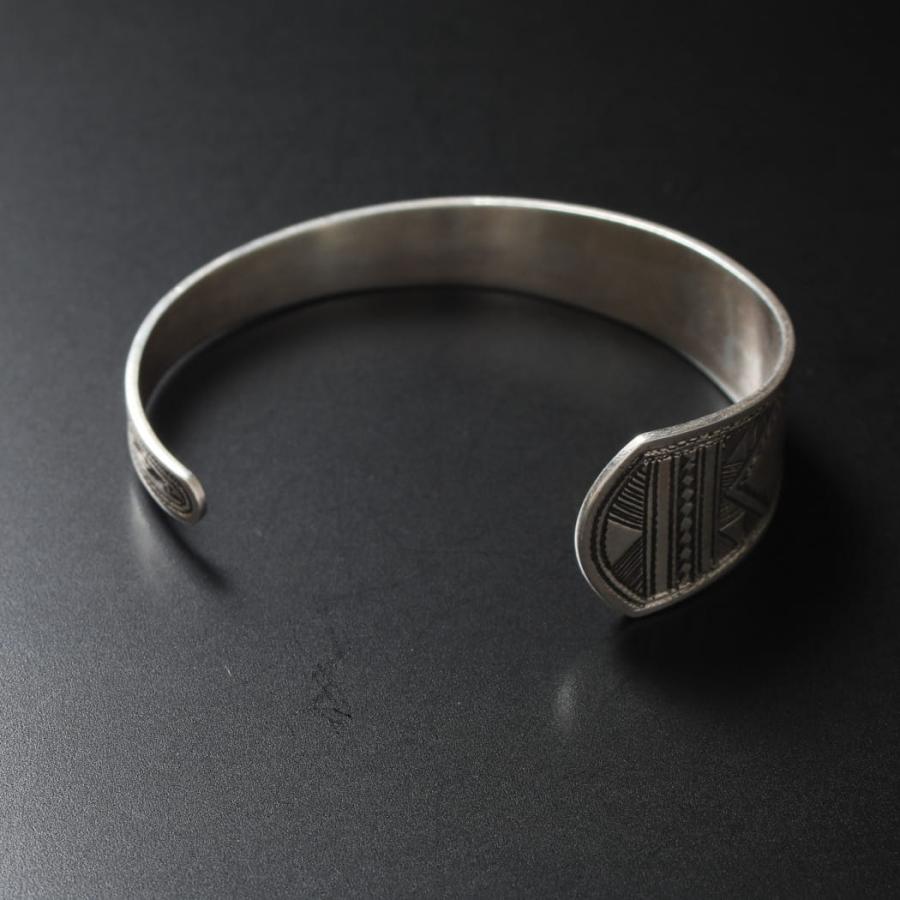 TOUAREG SILVER JEWELRY トゥアレグ シルバー ジュエリー POURE SILVER BANGLE アシンメトリー シルバーバングル シルバーの画像