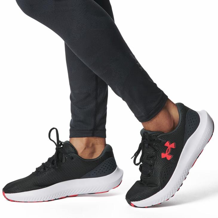 UNDER ARMOUR アンダーアーマー ランニングシューズ メンズ D