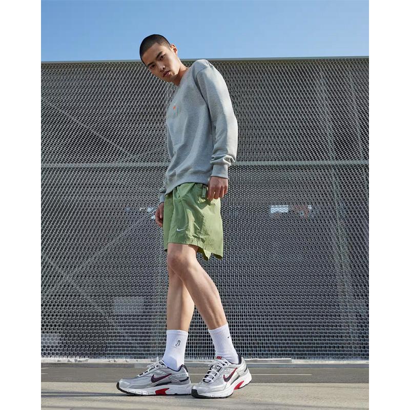 ナイキ スニーカー メンズ NIKE イニシエーター ローカット ランニングシューズ ジョギング ウォーキング 男性 スポーツシューズ 運動靴 スポーティ /394055-001の画像