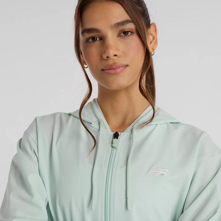 new balance　ウィンドブレーカー　長袖　グレー　グリーン　ノルディック new balance ウィンドブレーカー 長袖 グレー グリーン