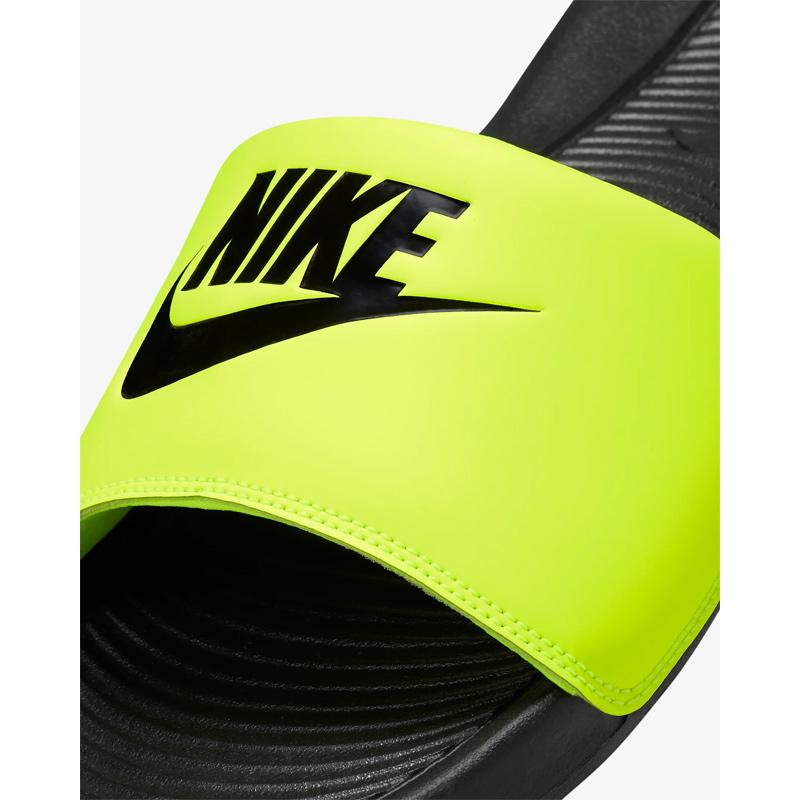 ☆早い者勝ち☆ ナイキ　ビクトリー ワン スライド CN9675-015 NIKE ナイキ シャワーサンダル メンズ ヴィクトリーワン