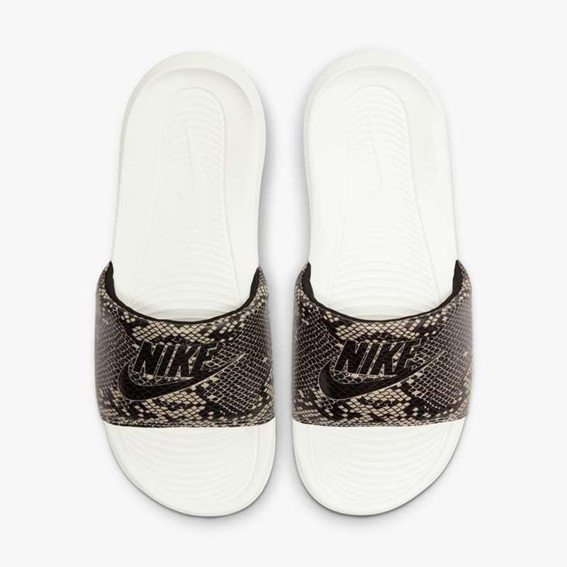 スポーツサンダル レディース シャワーサンダル ナイキ Nike W S Victori One スライドプリント スネーク柄 シューズ 靴 カジュアル 普段使い Cn9676 007 Apworld 通販 Paypayモール