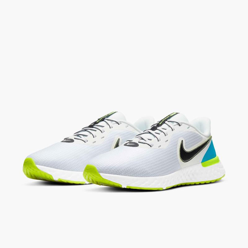 ランニングシューズ メンズ スニーカー ナイキ Nike レボリューション 5 Ext ジョギング トレーニング スポーツシューズ ホワイト 白 男性 運動靴 Cz8591 102 Apworld 通販 Paypayモール
