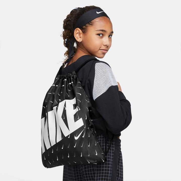 444円 有名なブランド ジムサック キッズ ジュニア 子供用 バッグ ナイキ Nike ドローコードバッグ 12l ナップサック スポーツバッグ 子ども 男の子 女の子 通園 通学 Dm15 010