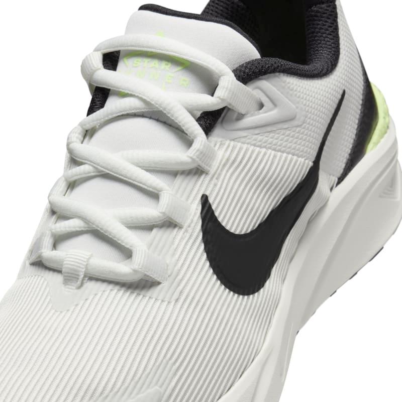 NIKE ナイキ ジュニア スニーカー 22.5-25cm ランニングシューズ