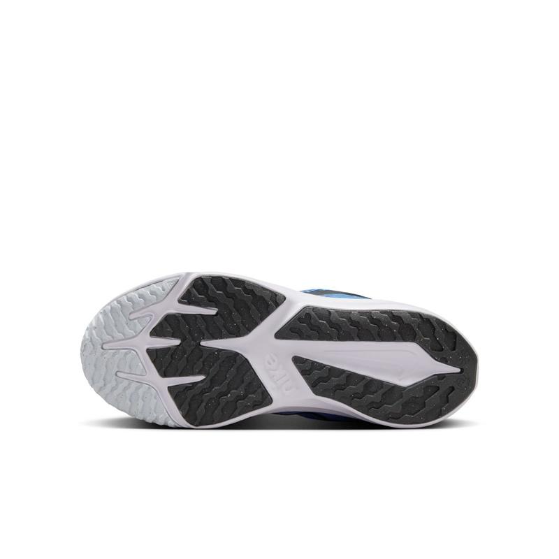 NIKE（ナイキ） ジュニア スニーカー 子供靴 22.5-25cm ランニング