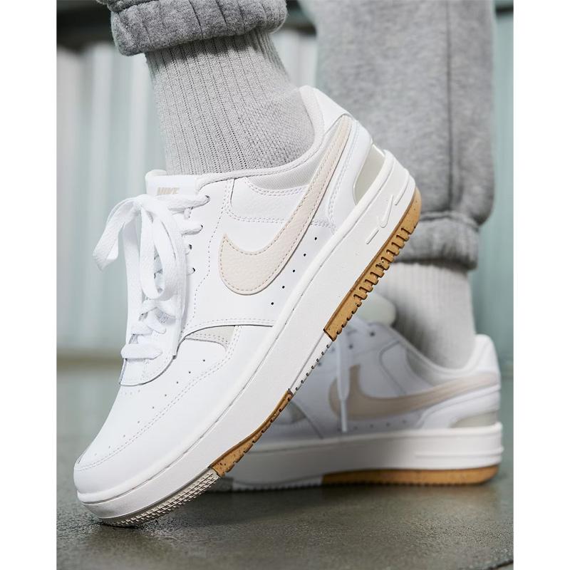 ナイキ スニーカー レディース NIKE WMNS ガンマ フォース 厚底 ローカット プラットフォームスニーカー 白 靴 女性 レディースシューズ スポーツ  レディースシューズ スポーティ ブランド nike くつ/DX9176-103 NIKE（ナイキ） スニーカー レディース NIKE WMNS ガンマ フォース