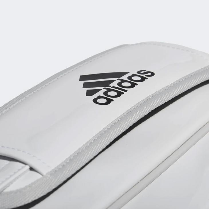 adidas（アディダス） エナメルバッグ Mサイズ 18L ショルダーバッグ