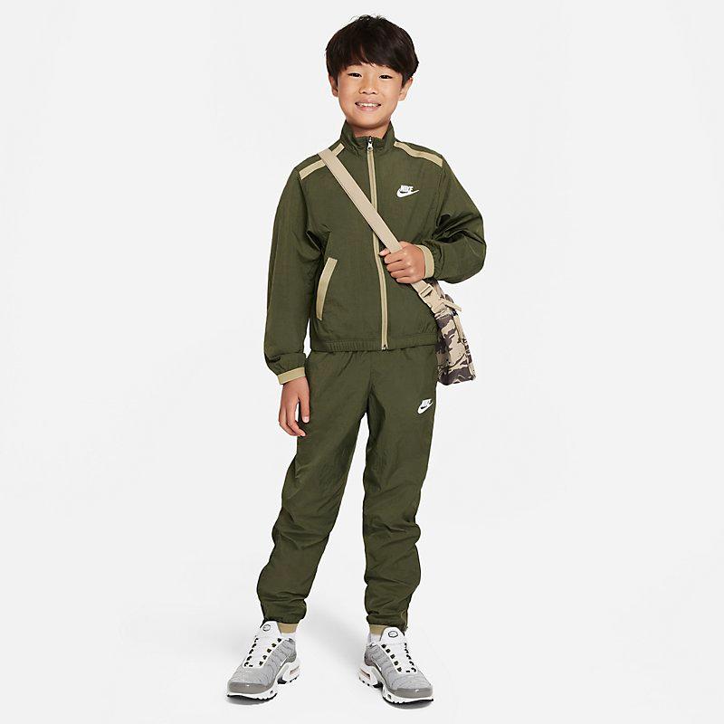 NIKE（ナイキ） キッズ ウィンドブレーカー 上下 ジュニア スウッシィ