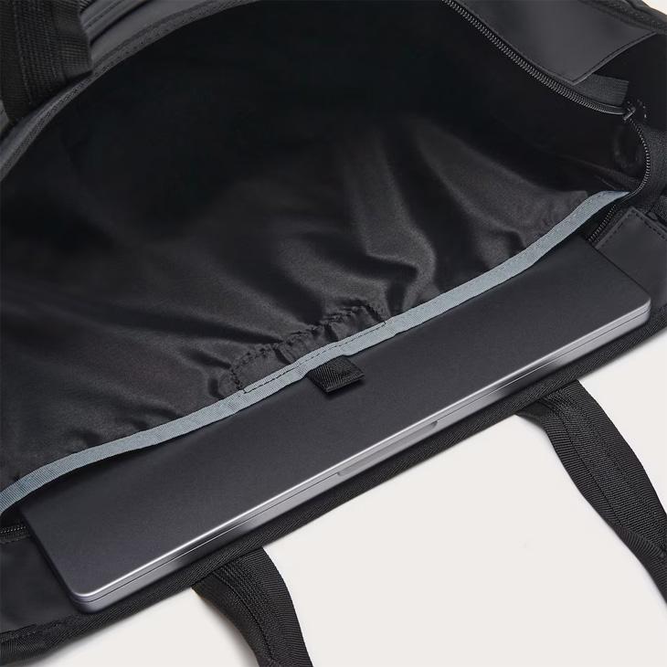 OAKLEY（オークリー） トートバッグ 25L メンズ レディース 手提げ 鞄