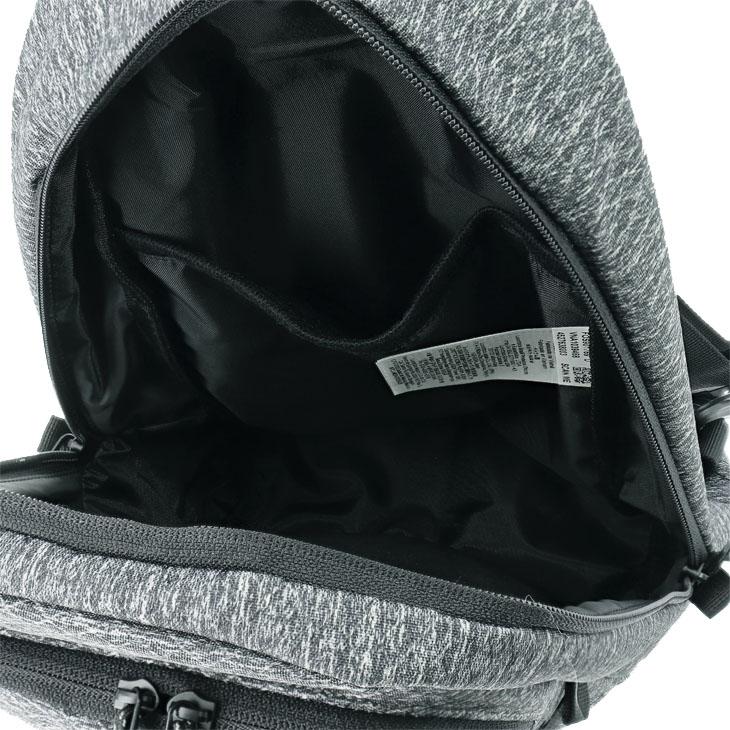 Oakley ブラックバッグ メッシュポケット付き　新品未使用 Oakley メッシュポケット付きハンドバッグ - メルカリ