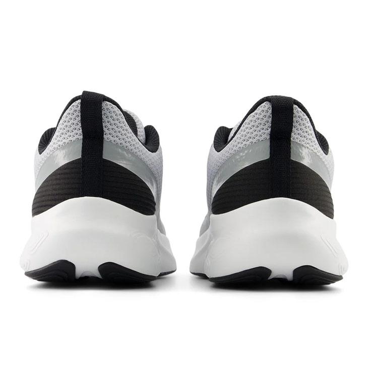 New Balance（ニューバランス） ジュニア ランニングシューズ