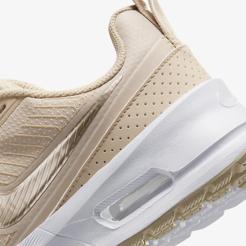 NIKE（ナイキ） スニーカー レディース+ NIKE AIR MAX NUAXIS