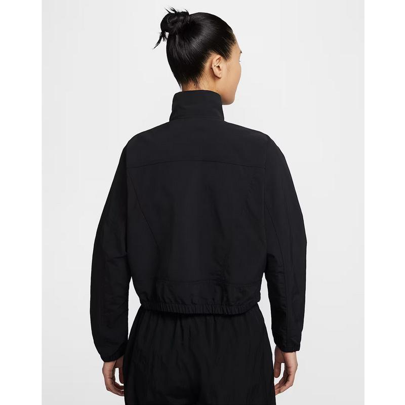 [大人気]　ナイキ　ナイロンジャケット　胸元ロゴ　背面ビックロゴ　存在感◎ 大人気] ナイキ ナイロンジャケット 胸元ロゴ 背面ビックロゴ