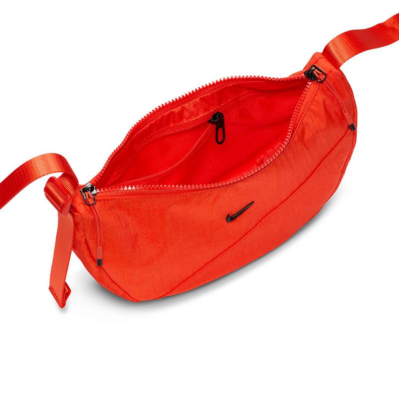 NIKE（ナイキ） ショルダーバッグ 半月型 4L NIKE オーラ クレセント