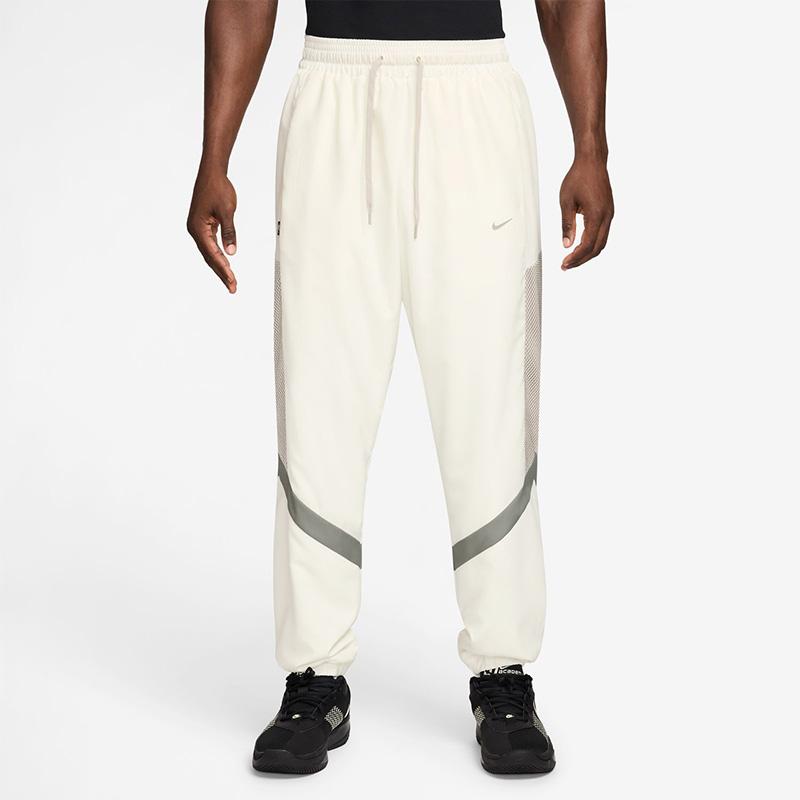 新品 NIKE XLサイズ セットアップ ホワイト 裏起毛 NIKE（ナイキ） ウィンドブレーカー メンズ 上下 アイコン ウーヴン