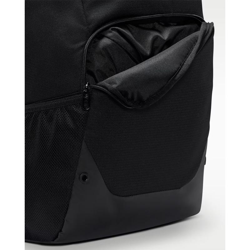 NIKE（ナイキ） リュックサック 30L メンズ レディース ブラジリア