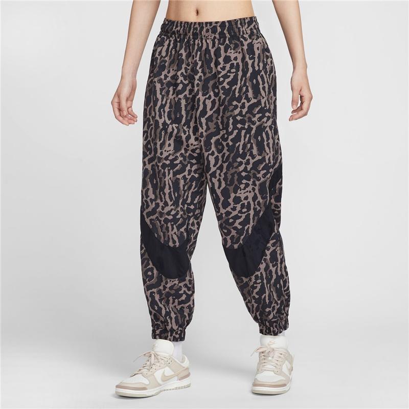 NIKE（ナイキ） ウィンドブレーカー 上下 レディース ウーブン プリン