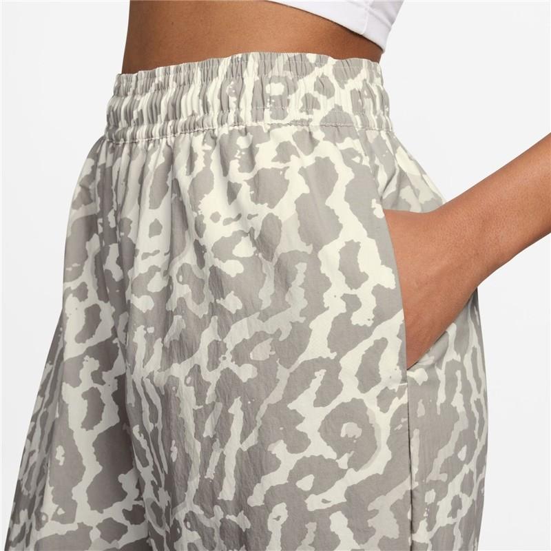 NIKE（ナイキ） ウィンドブレーカー ロングパンツ レディース ウーブン