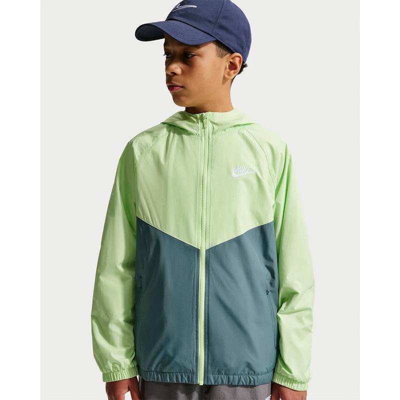 Nike ウィンドブレーカー Mサイズ 明るい緑 NIKE（ナイキ） ウィンドブレーカー 長袖 キッズ ジュニア ウィンド