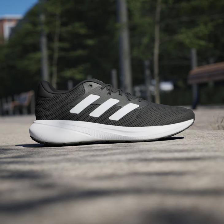 ADDIDAS ランニングシューズ　#124 スマートライド2008年　限定版 ルール度外視」の新次元コンセプトモデル アディダスから”反則級”の速