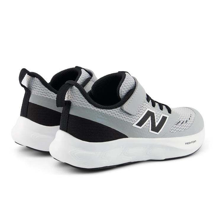 New Balance（ニューバランス） キッズ ジュニア ランニングシューズ