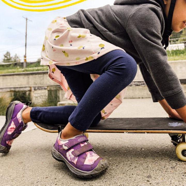 ジュニア スニーカー 20-23.5cm 子供靴 キーン KEEN スピードハウンド