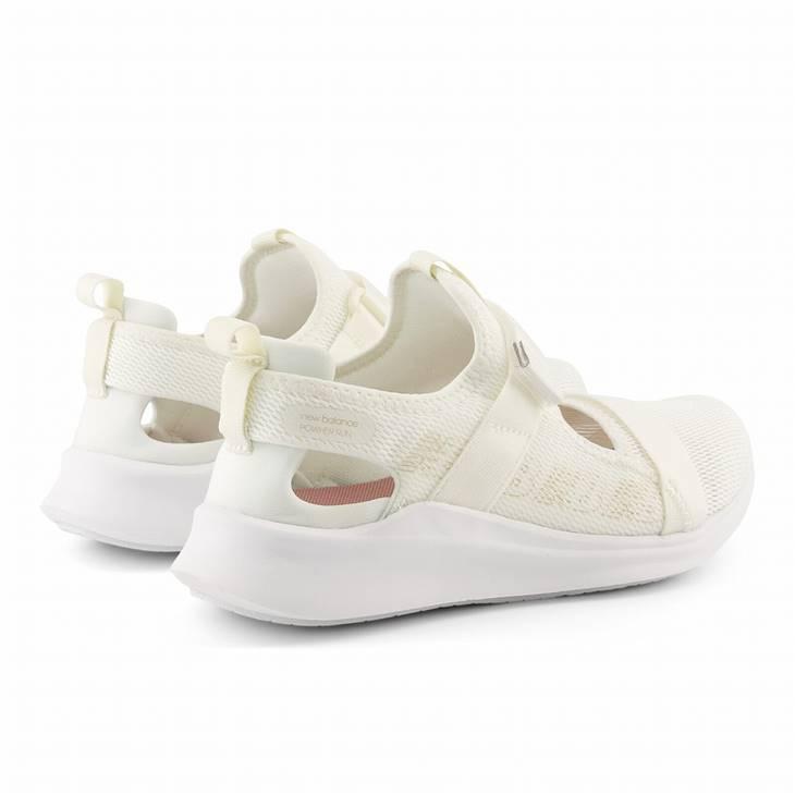 yuyu ‼︎ニューバランス ボアセットアップ サイズ1 ホワイト 透湿防水 防風 セットアップ レインウェア (WOMENS) | new balance