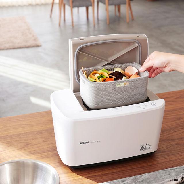 送料込み新品未使用温風乾燥式 生ゴミ処理機本体 サンカ 選べる豪華特典 温風乾燥式生ごみ処理機 エコカリス SDG-3000
