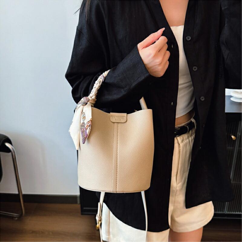 爆買い バッグインバッグ付 本革 キューブバッグ キューブ型バッグ