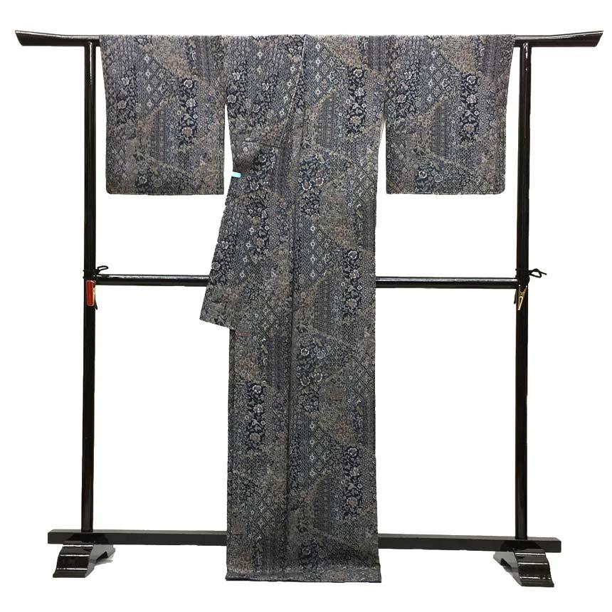 絹100%高級丹後縮緬古代更紗染の小紋の反物(未使用美品)