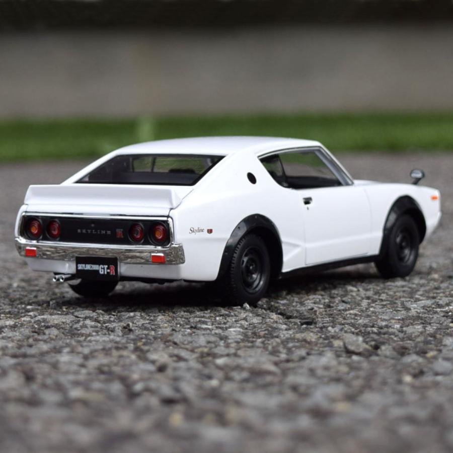 Maisto スカイラインGTRで、ケントメリースカイラインと言われています。 Amazon | Maisto/マイスト◇1973日産スカイライン2000GT-R