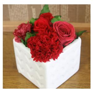 プリザーブドフラワーアレンジメント バラ＆カーネーション ハート型