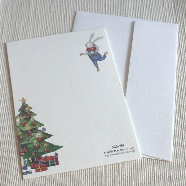 クラシカルクリスマスカード「ウサギとシロクマのクリスマスツリー