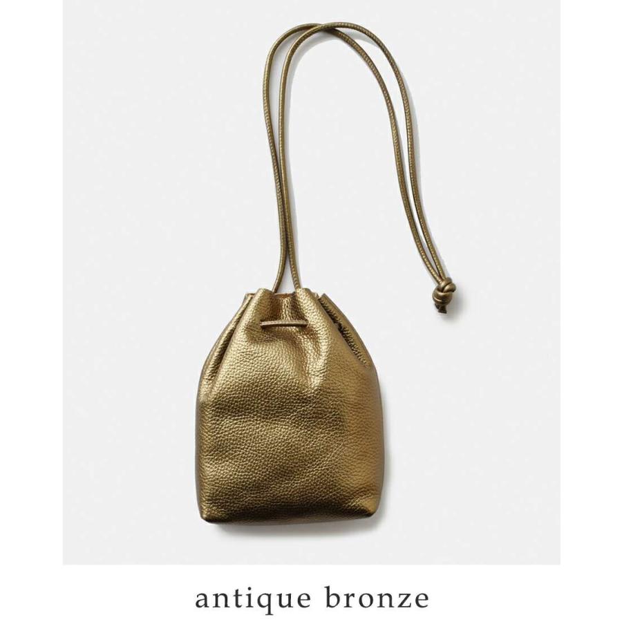 Barcelona（LOEWE） フェルチ FERCHI ドラーロレザー メタリック 巾着