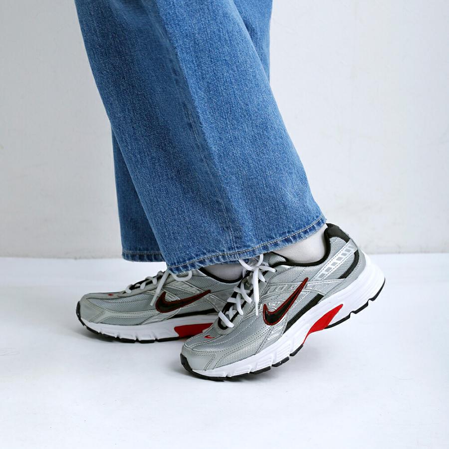 NIKE（ナイキ） イニシエーター スニーカー 394055 海外出荷不可