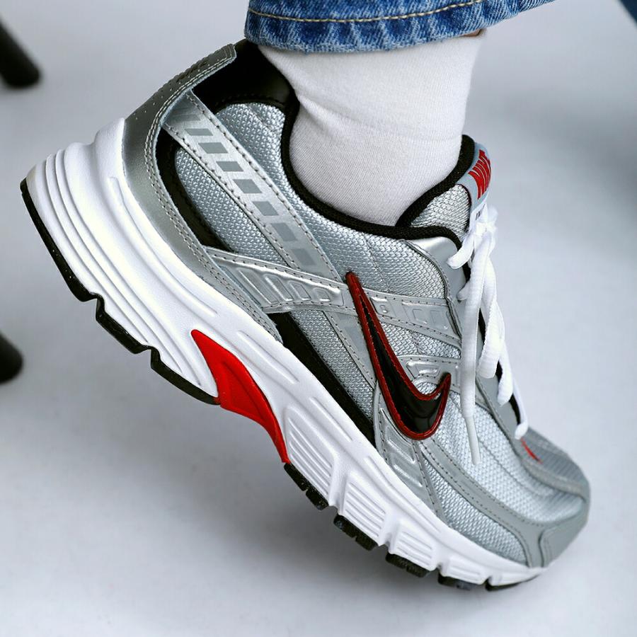 NIKE（ナイキ） イニシエーター スニーカー 394055 海外出荷不可